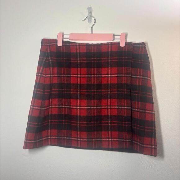GAP Dresses & Skirts - Gap Red & Black Plaid Skirt Size Large Tall